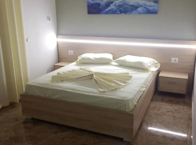 Elvin Deluxe Apartment